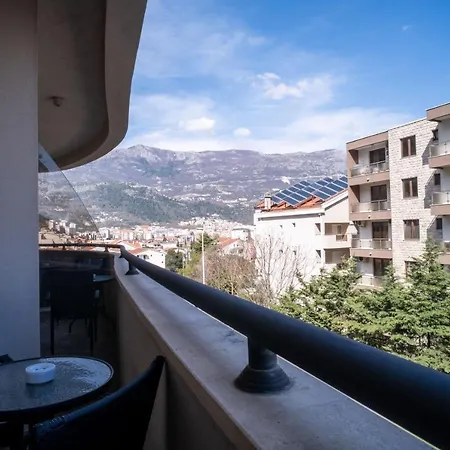 Hotel Atina 4*