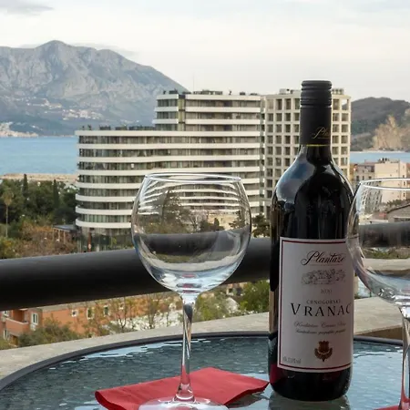 Atina 4* Budva