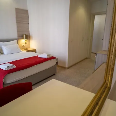 Atina Hotel