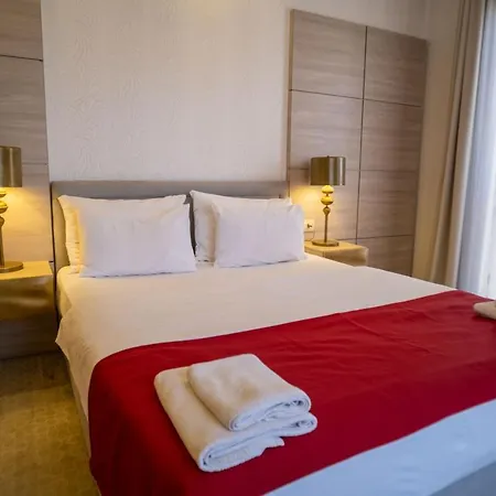Hotel Atina 4*