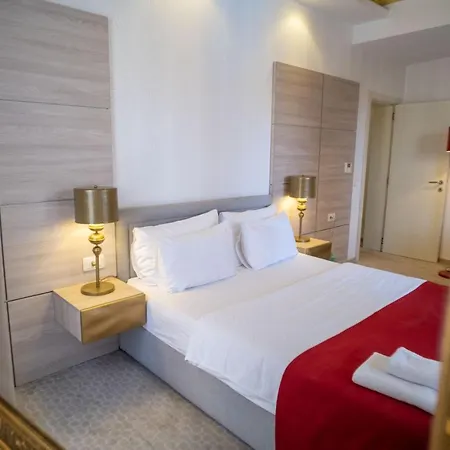Hotel Atina