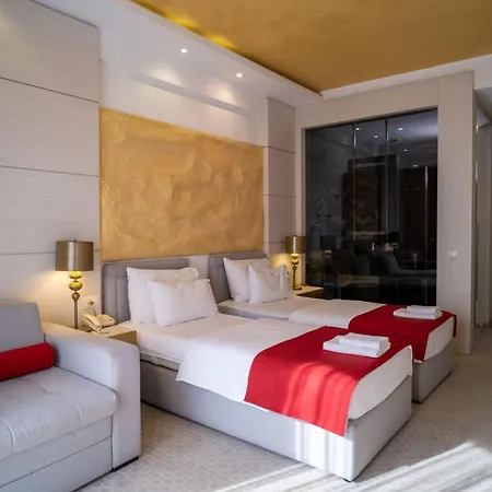 Hotel Atina