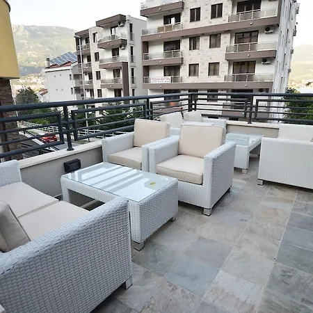Hotel Atina 4*